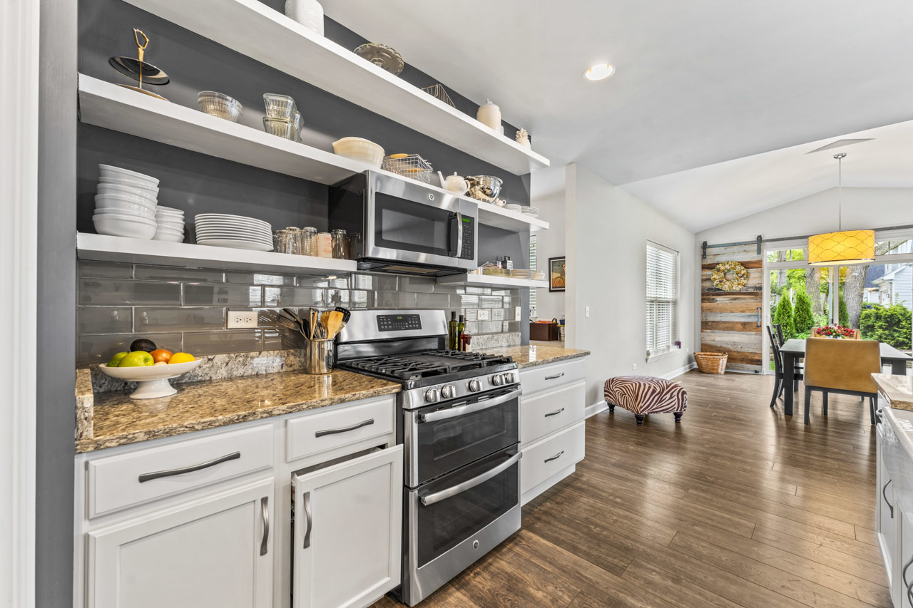 1251 West Thomas Road Wheaton IL 60187