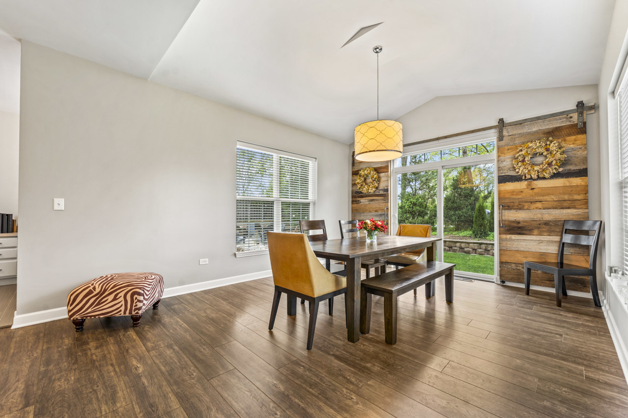 1251 West Thomas Road Wheaton IL 60187