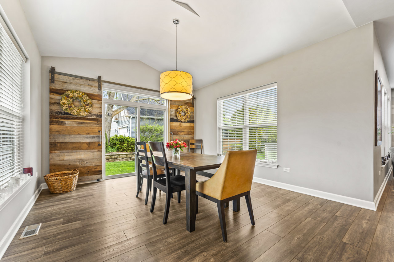 1251 West Thomas Road Wheaton IL 60187
