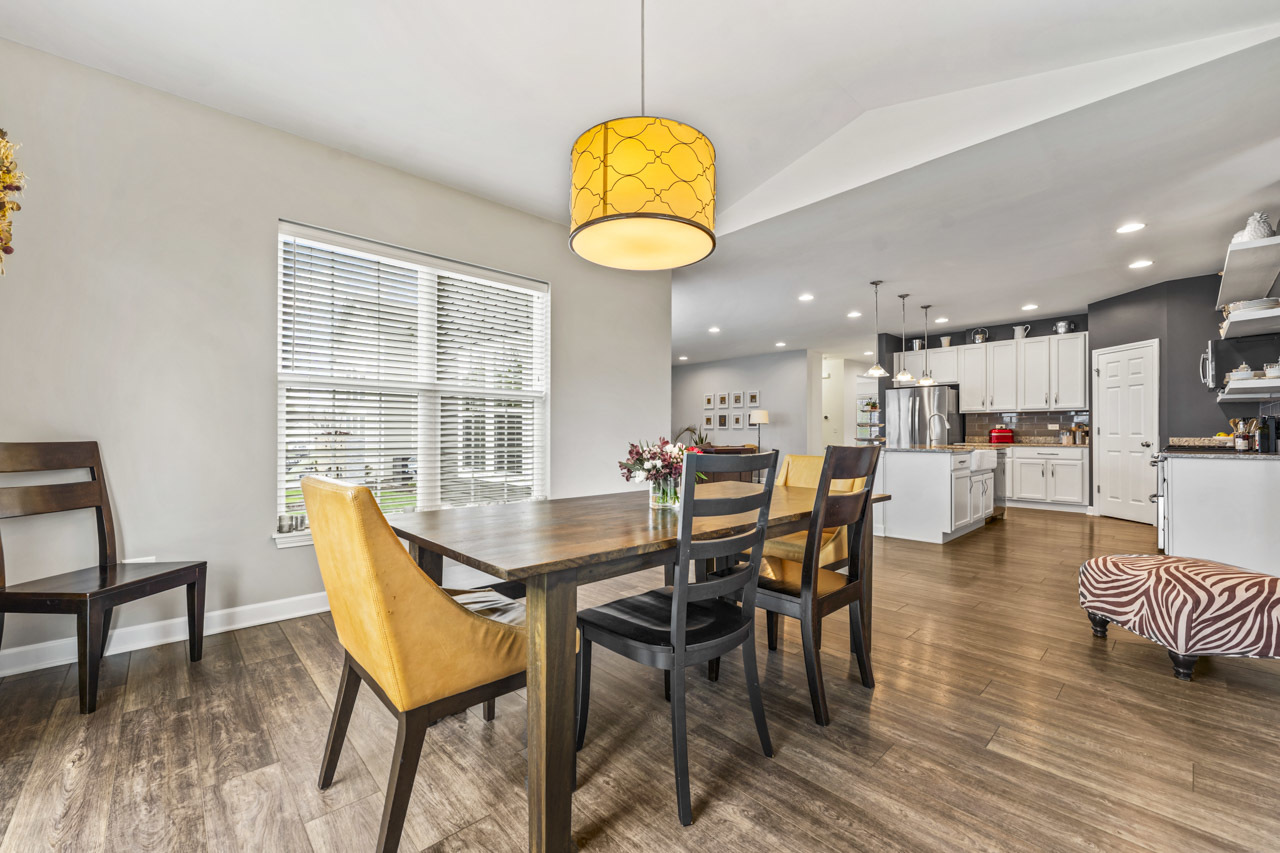 1251 West Thomas Road Wheaton IL 60187