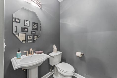 1251 West Thomas Road Wheaton IL 60187