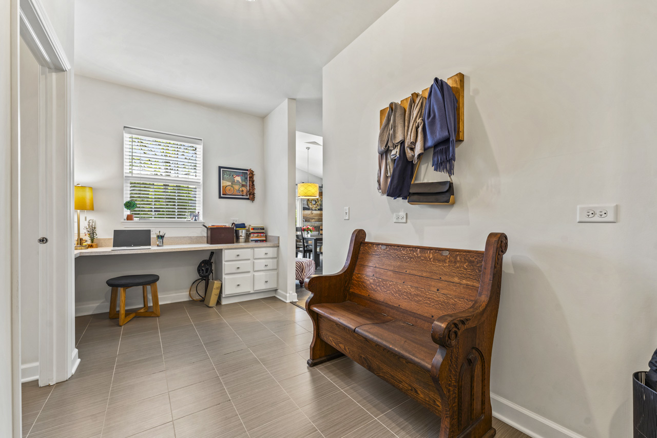 1251 West Thomas Road Wheaton IL 60187