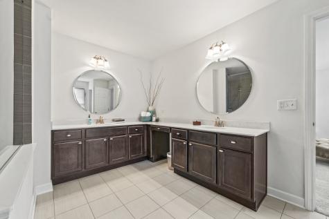 1251 West Thomas Road Wheaton IL 60187