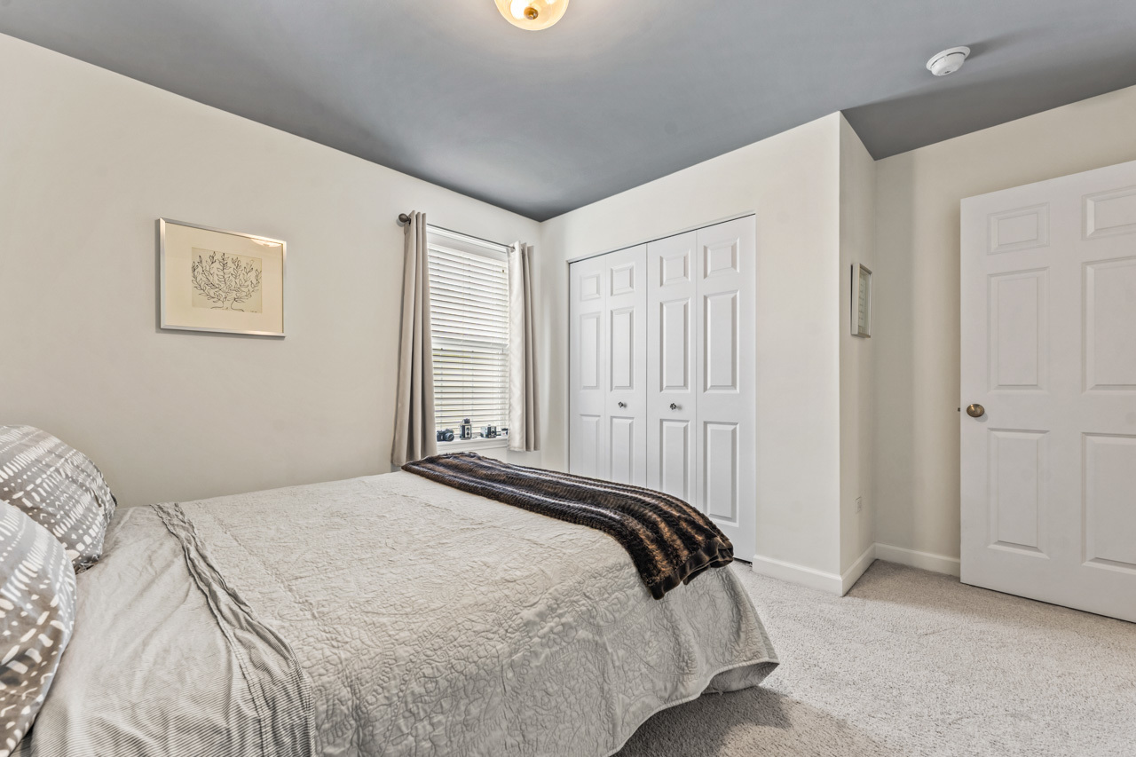1251 West Thomas Road Wheaton IL 60187