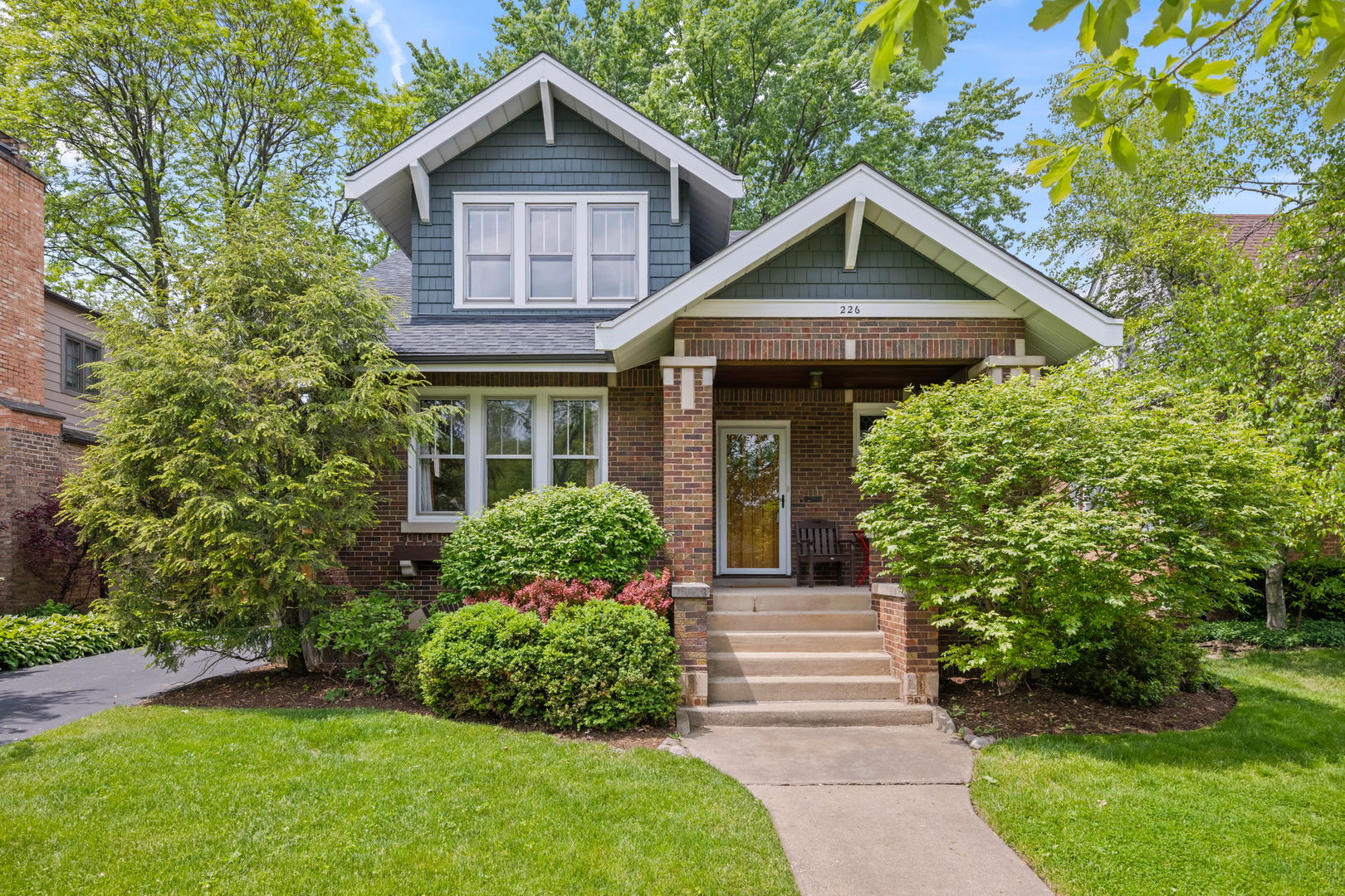 226 South Walnut Avenue Arlington Heights IL 60005