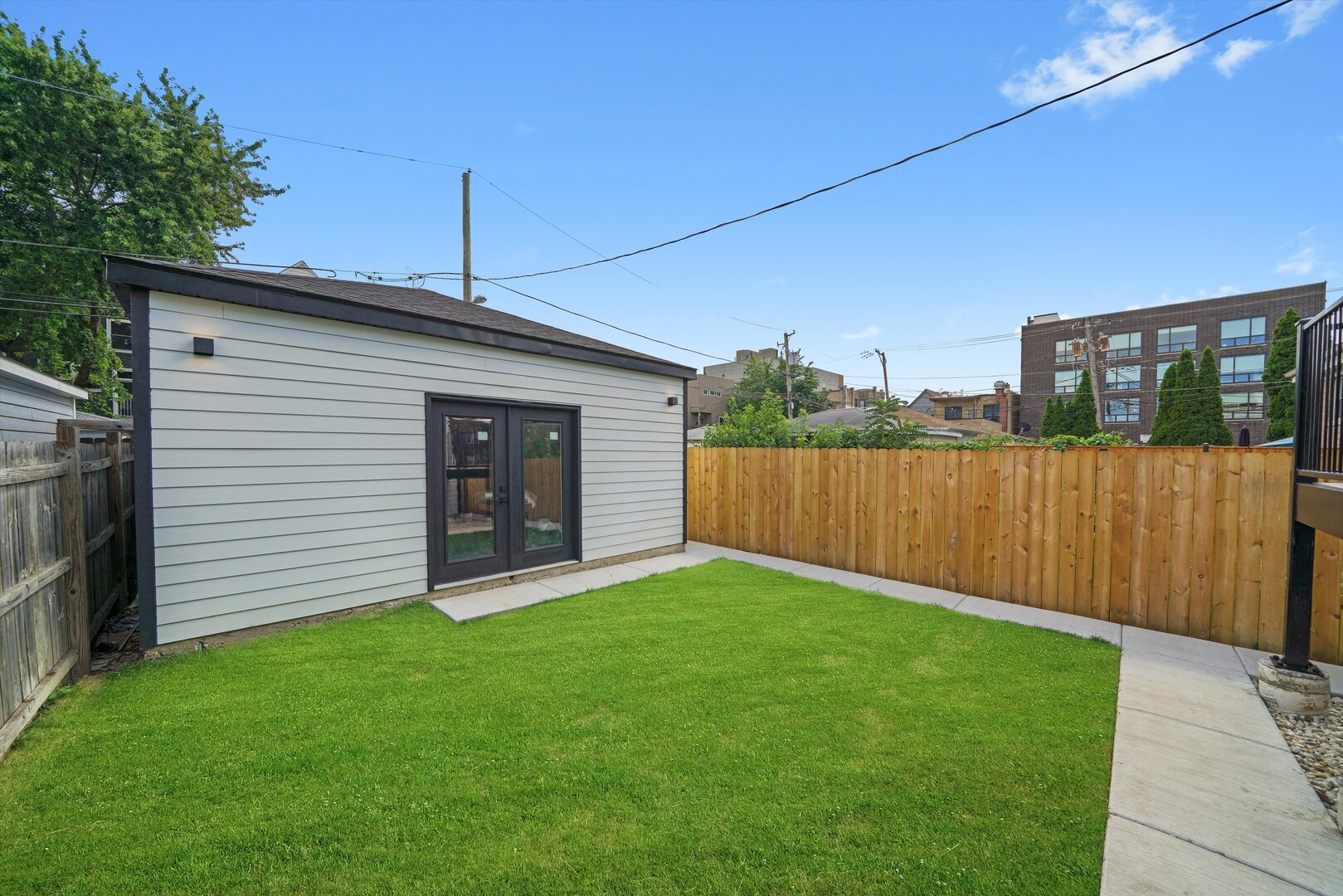 3027 North Elbridge Avenue Chicago IL 60618