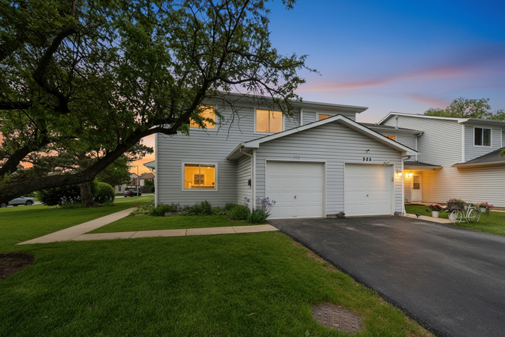 527 Alton Court Carol Stream IL 60188