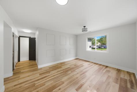 527 Alton Court Carol Stream IL 60188