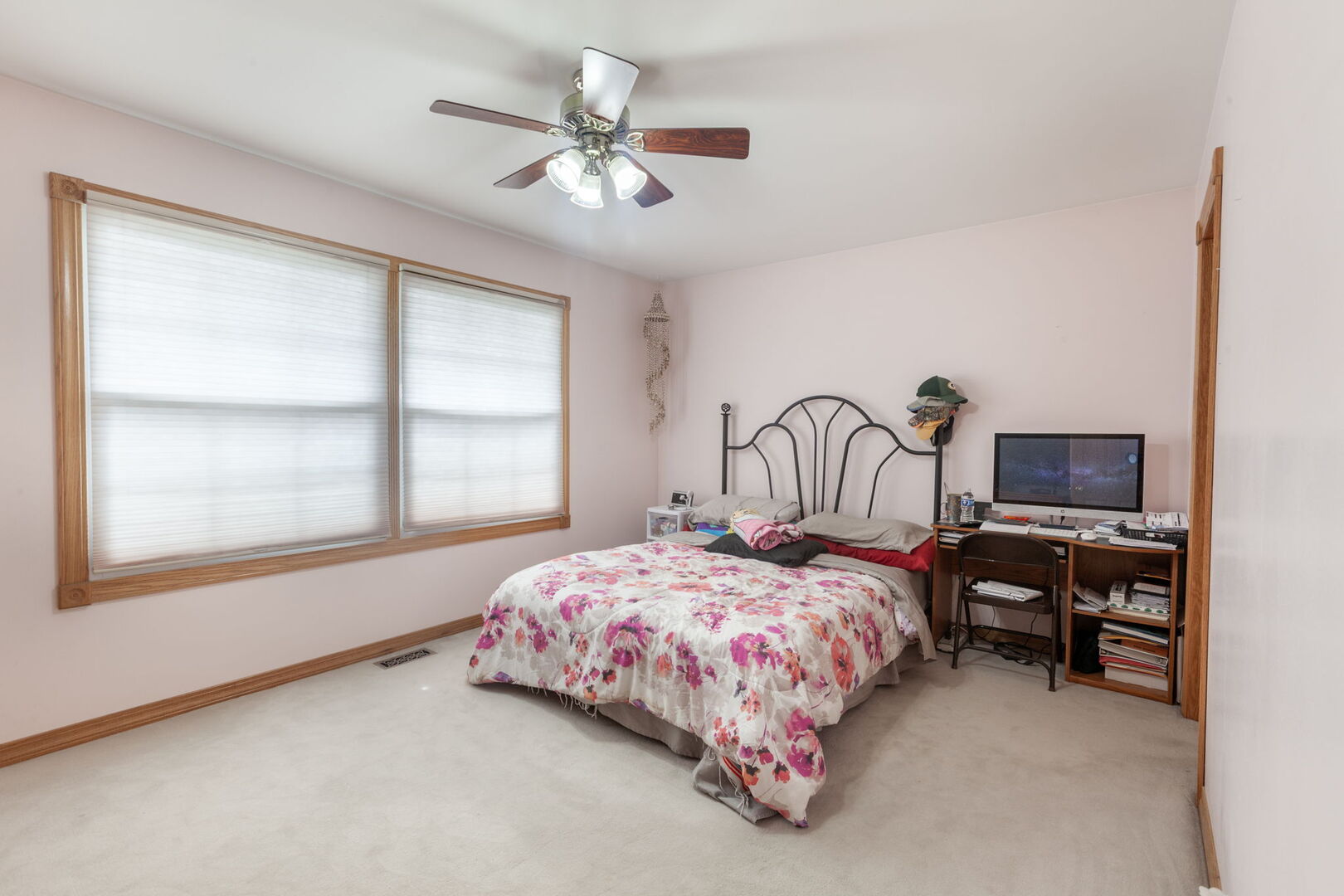 935 Brower Drive Roselle IL 60172