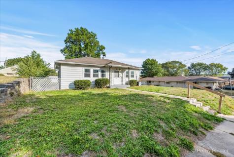 430 Hollister Avenue Rockford IL 61108