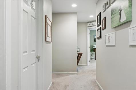 6 Crofton Court Lake In The Hills IL 60156