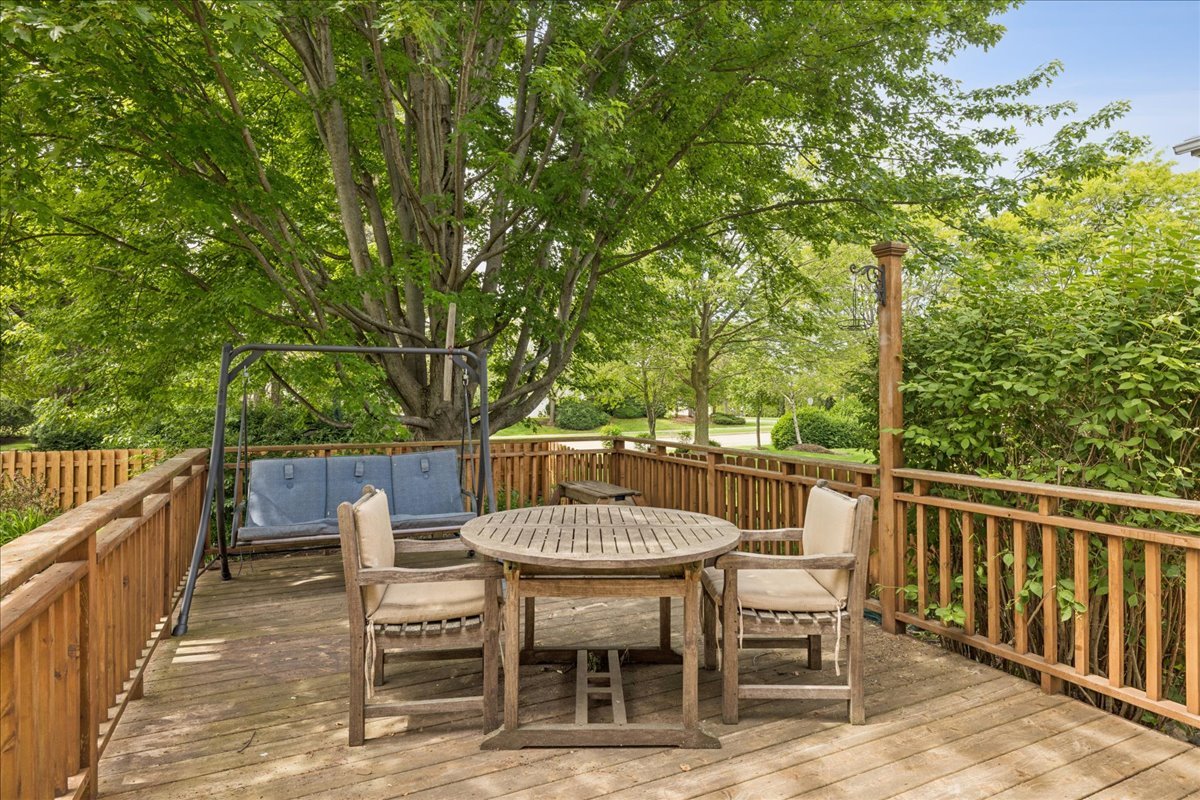 6 Crofton Court Lake In The Hills IL 60156