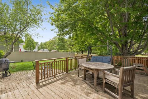 6 Crofton Court Lake In The Hills IL 60156