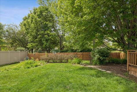 6 Crofton Court Lake In The Hills IL 60156