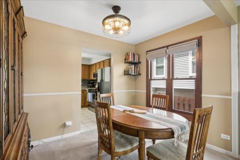 6 Crofton Court Lake In The Hills IL 60156