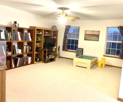 1056 Deertrail Court Antioch IL 60002