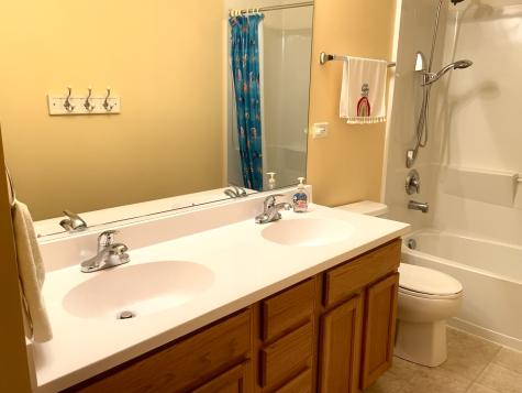 1056 Deertrail Court Antioch IL 60002