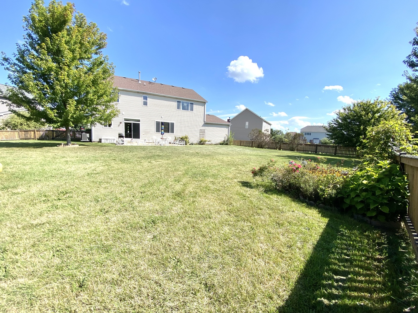 1056 Deertrail Court Antioch IL 60002