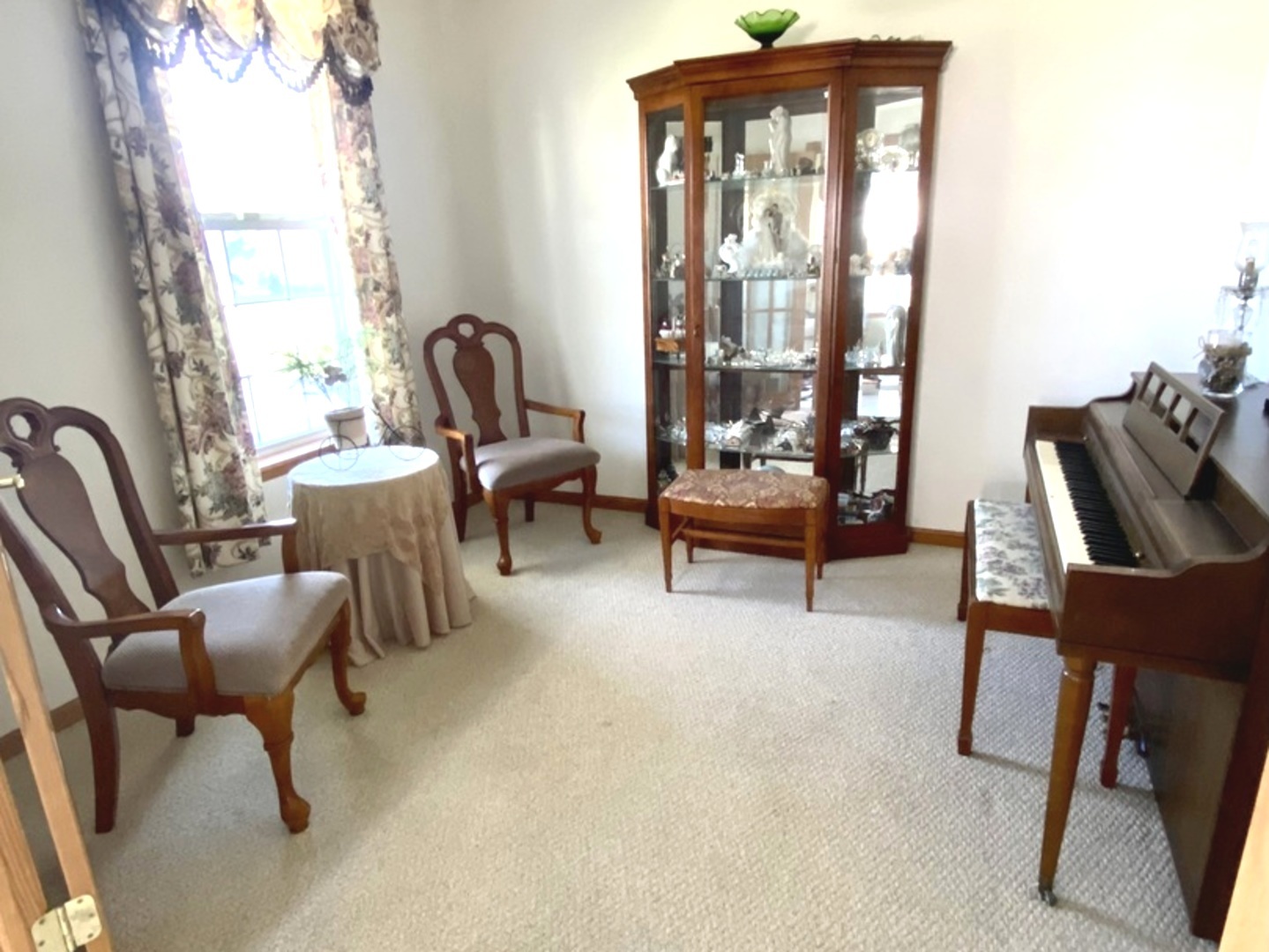 1056 Deertrail Court Antioch IL 60002