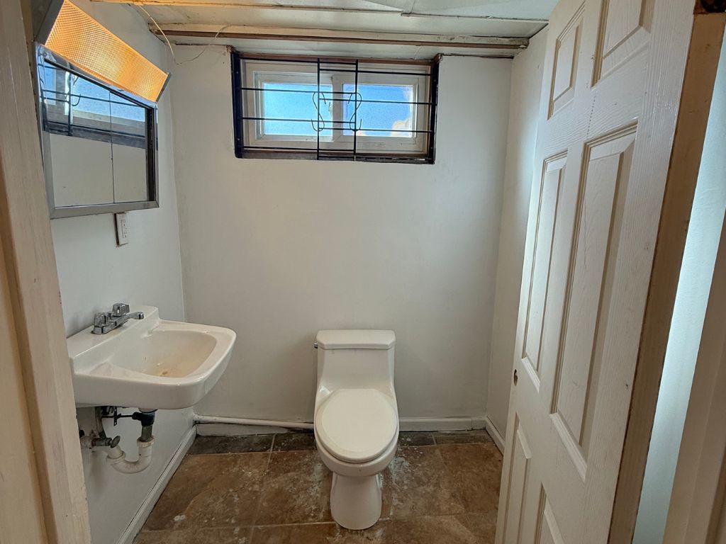 12484 South Michigan Avenue Chicago IL 60628