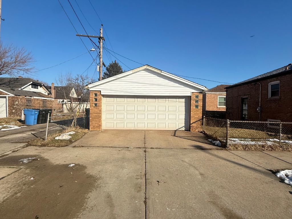 12484 South Michigan Avenue Chicago IL 60628