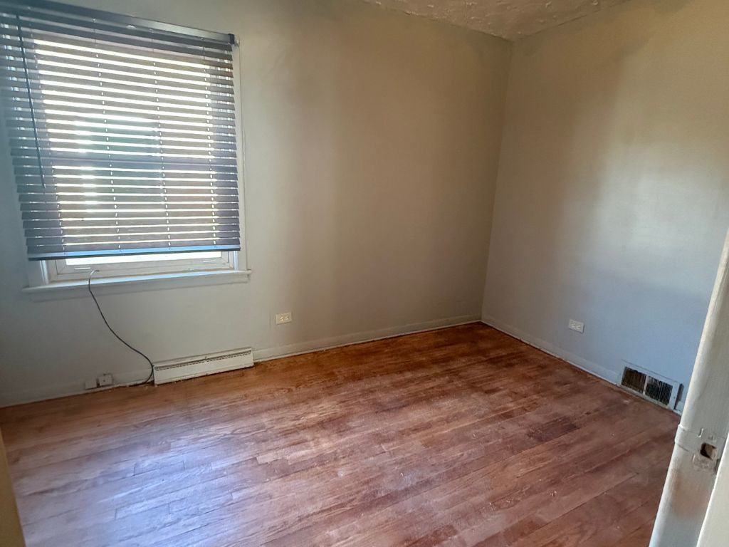12484 South Michigan Avenue Chicago IL 60628