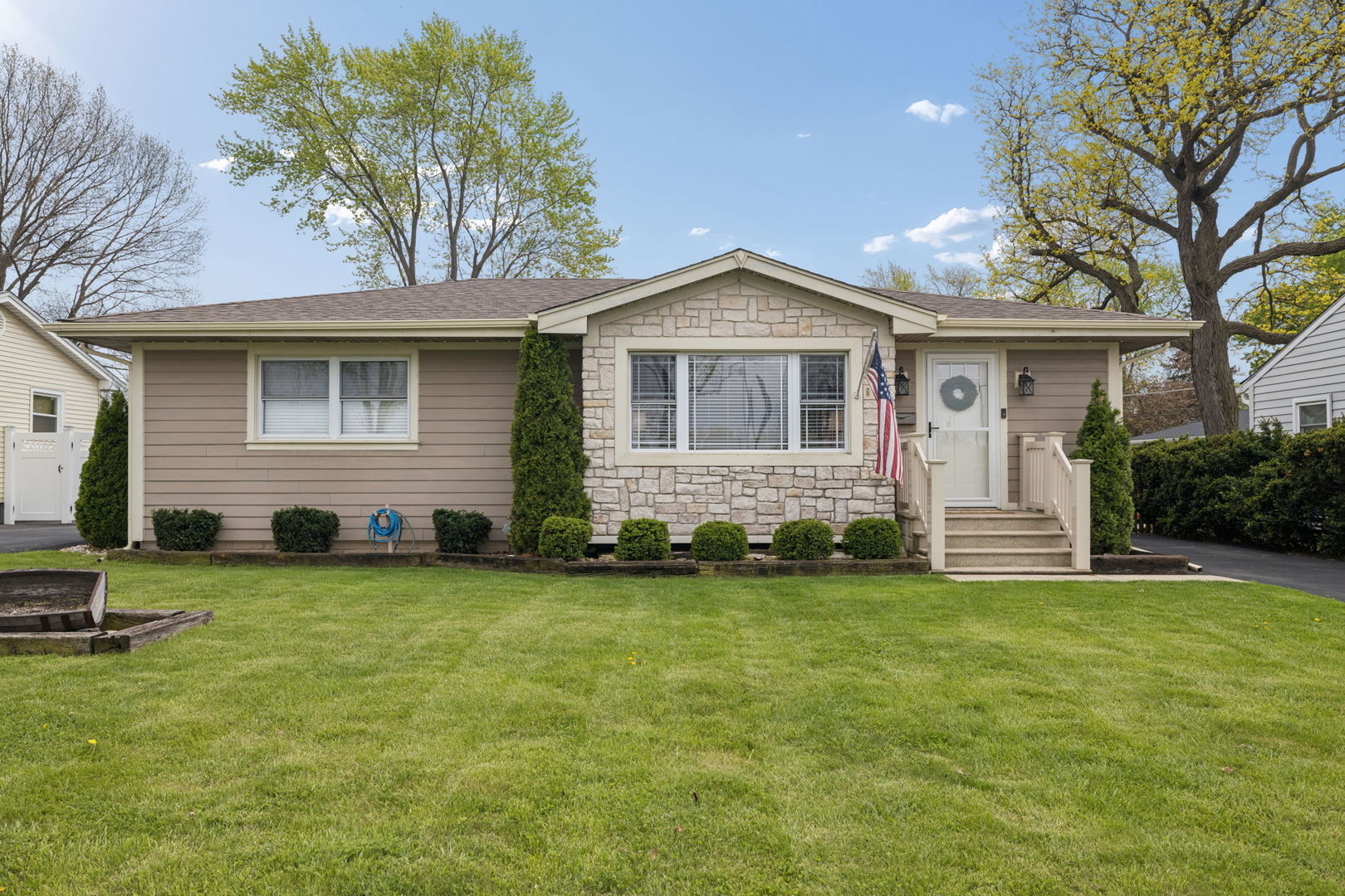 809 East Division Street Lockport IL 60441