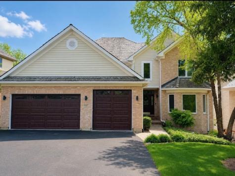 21827 West Riviera Court Mundelein IL 60060