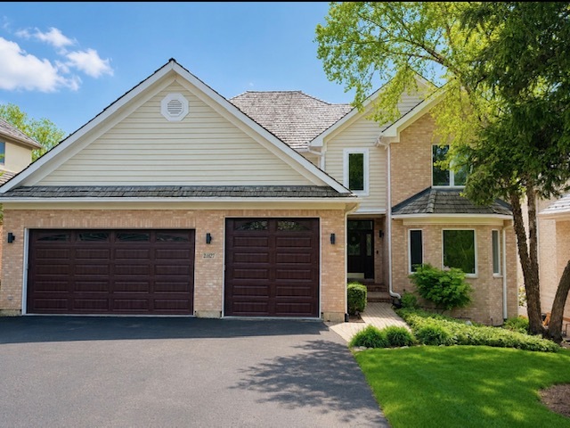 21827 West Riviera Court Mundelein IL 60060