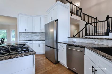 21827 West Riviera Court Mundelein IL 60060