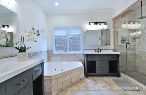 21827 West Riviera Court Mundelein IL 60060