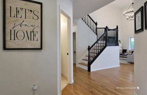 21827 West Riviera Court Mundelein IL 60060