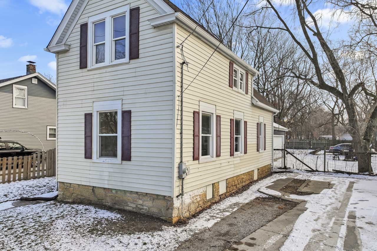 418 West Illinois Avenue Aurora IL 60506