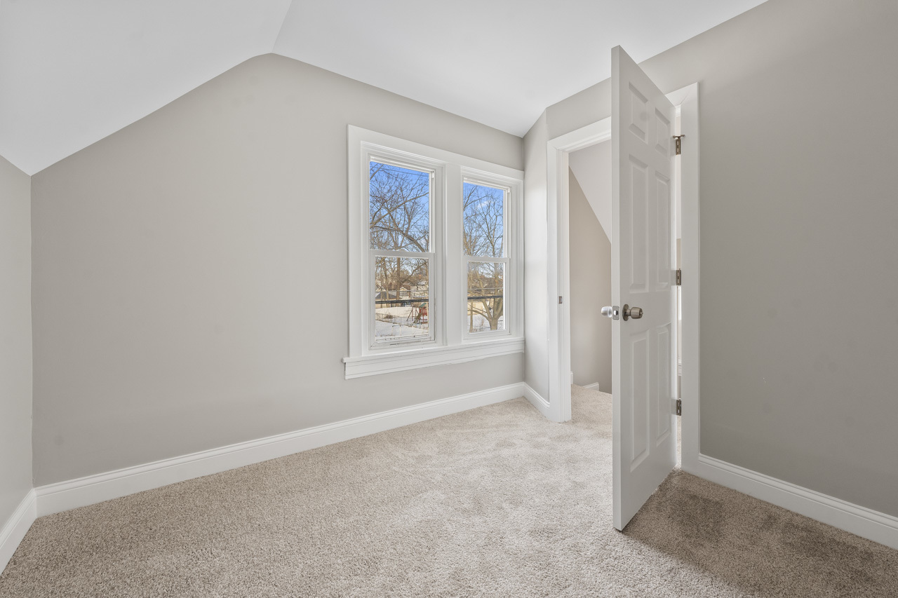 418 West Illinois Avenue Aurora IL 60506