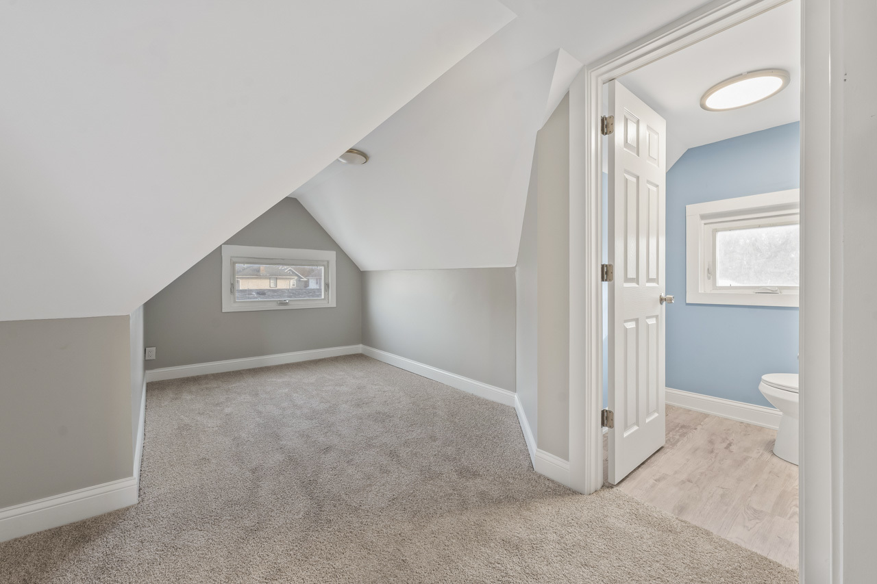 418 West Illinois Avenue Aurora IL 60506