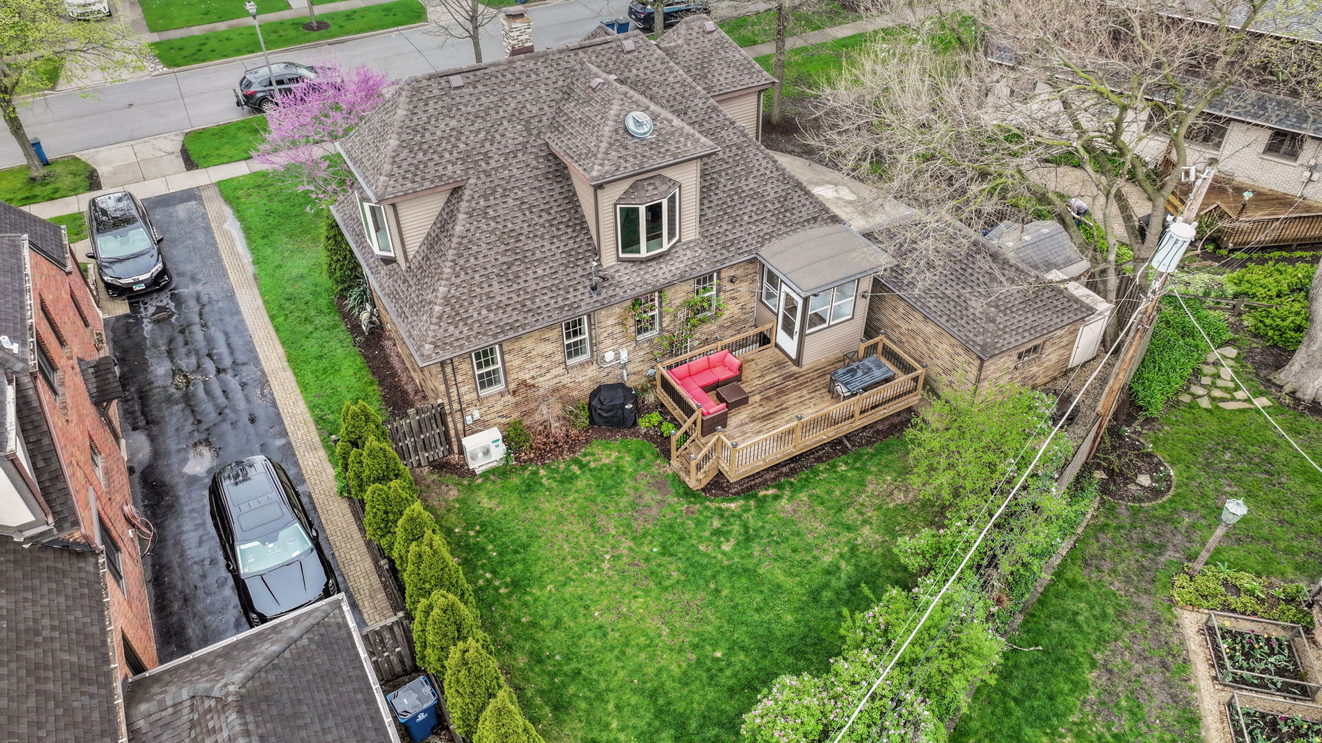 397 South Holly Avenue Elmhurst IL 60126