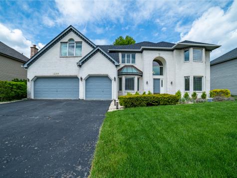 1837 Auburn Avenue Naperville IL 60565