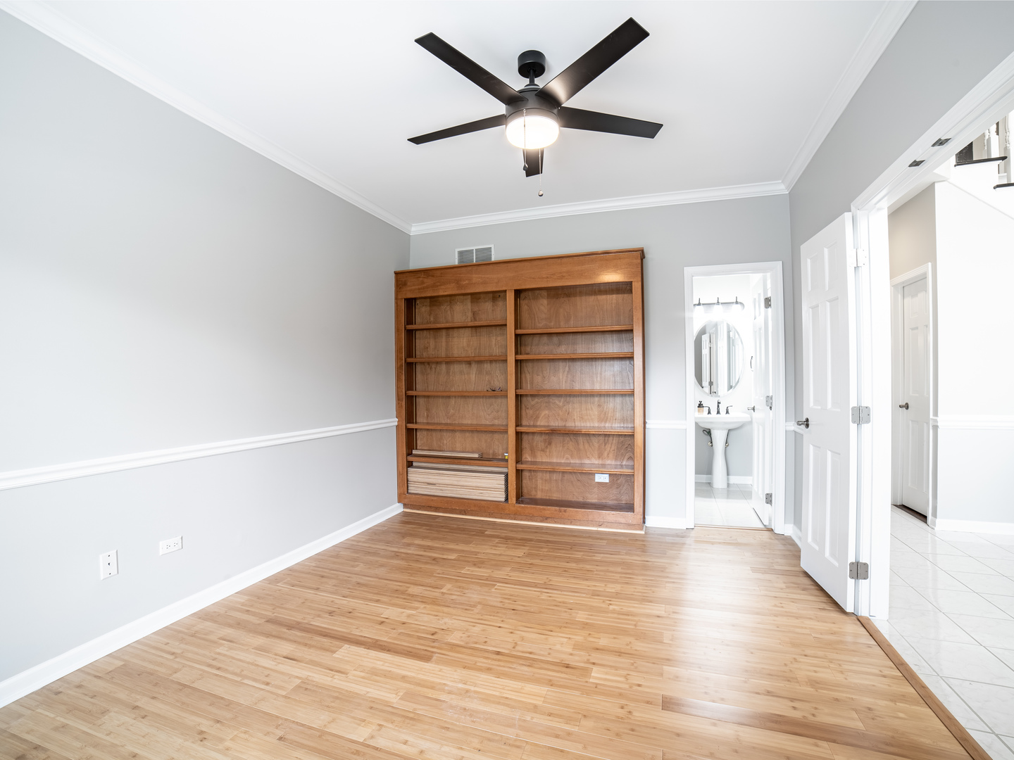 1837 Auburn Avenue Naperville IL 60565