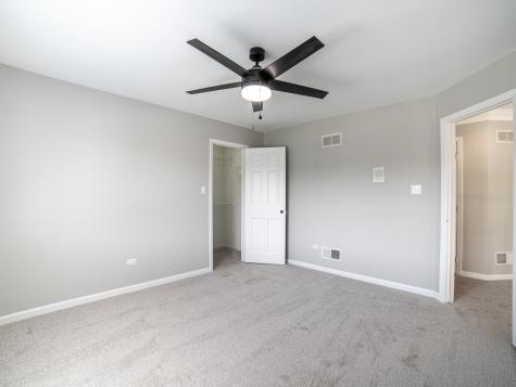 1837 Auburn Avenue Naperville IL 60565