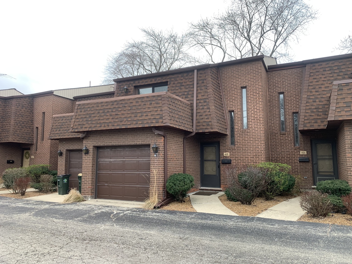 408 South Dee Road Park Ridge IL 60068