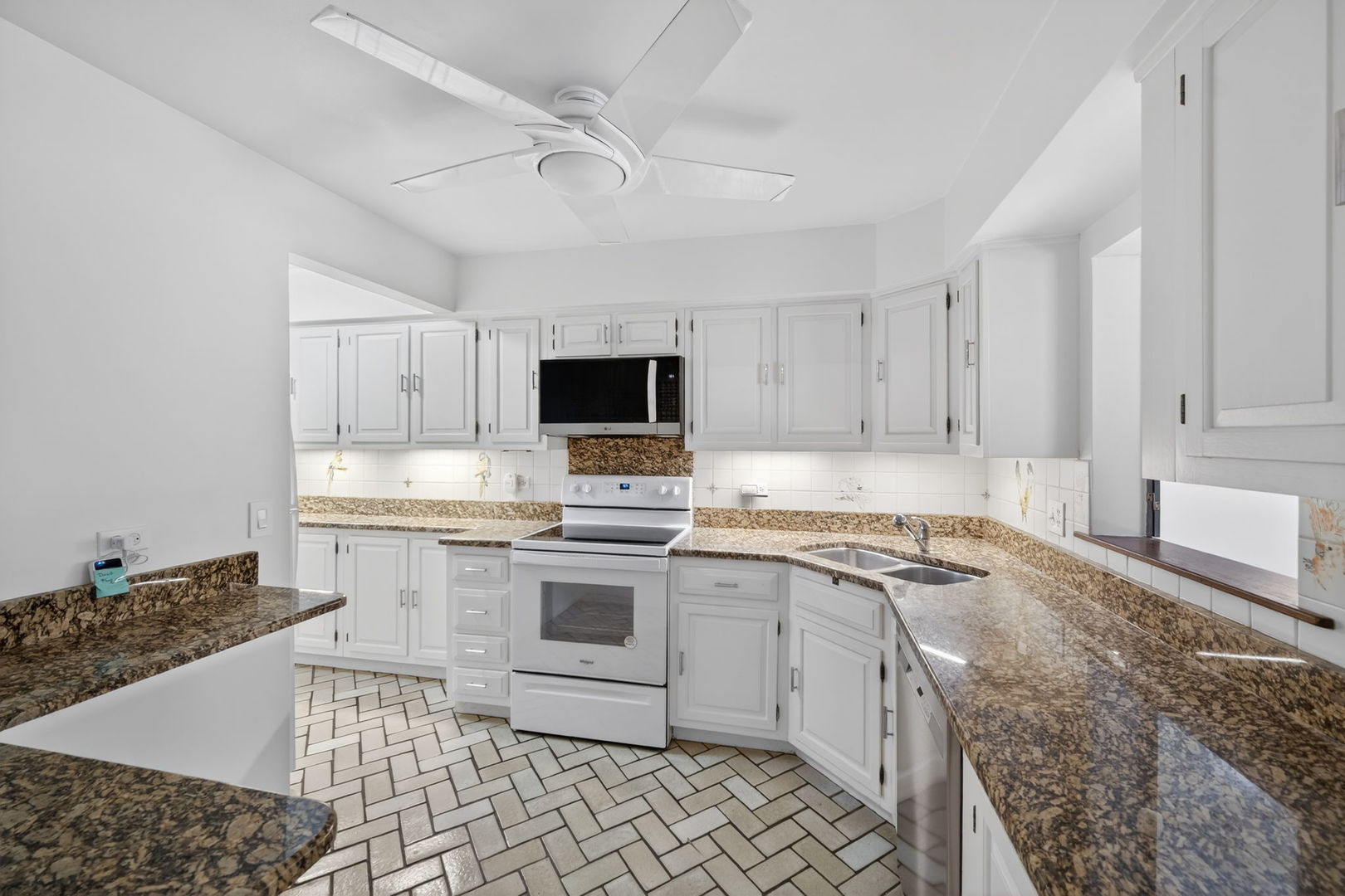 408 South Dee Road Park Ridge IL 60068