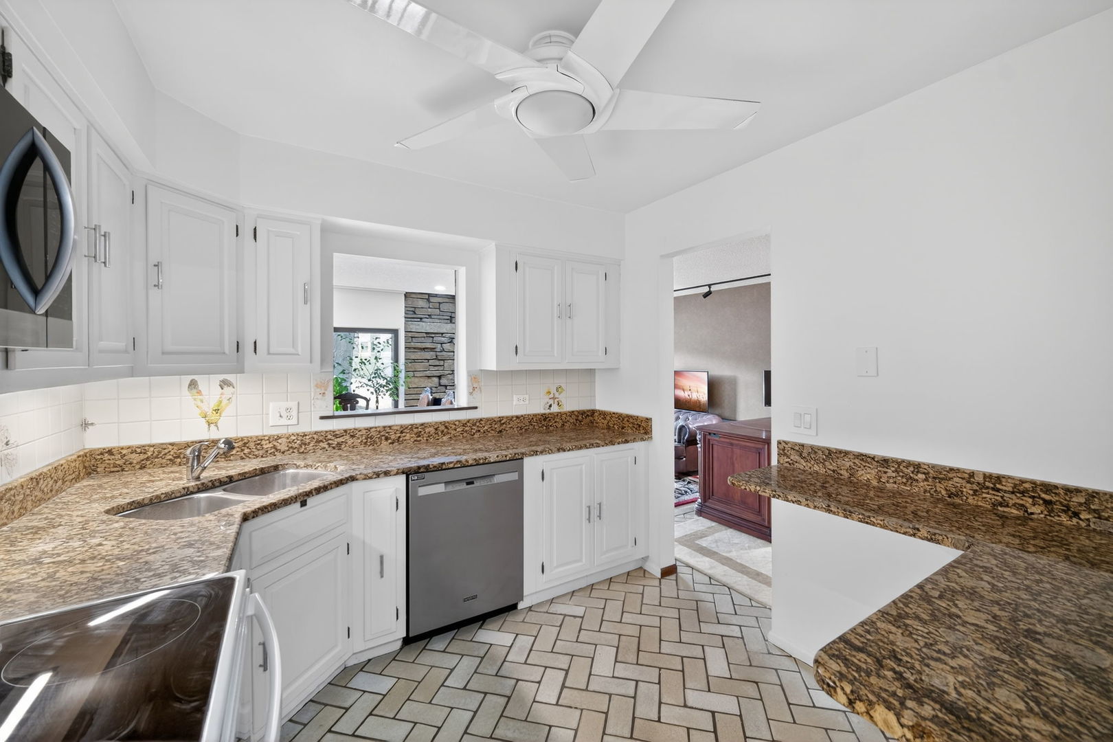 408 South Dee Road Park Ridge IL 60068
