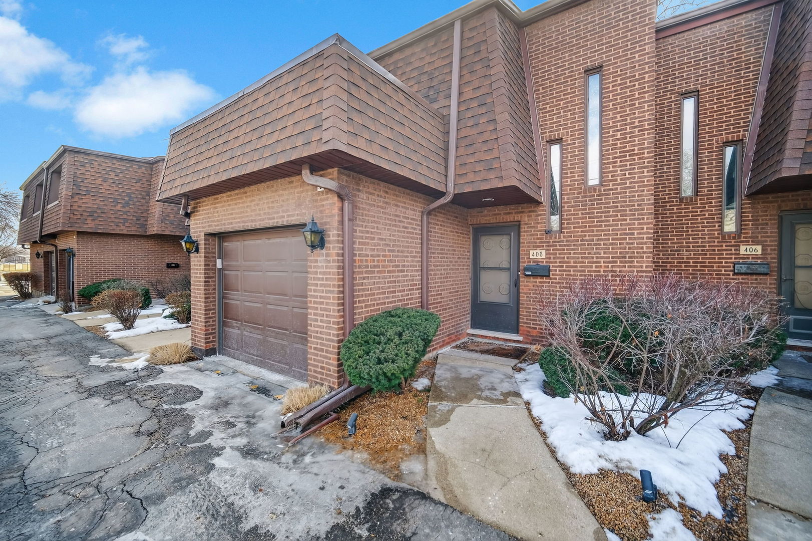 408 South Dee Road Park Ridge IL 60068