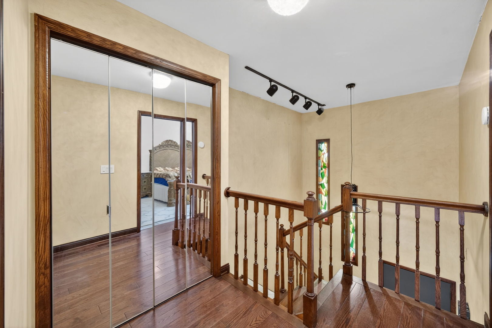 408 South Dee Road Park Ridge IL 60068