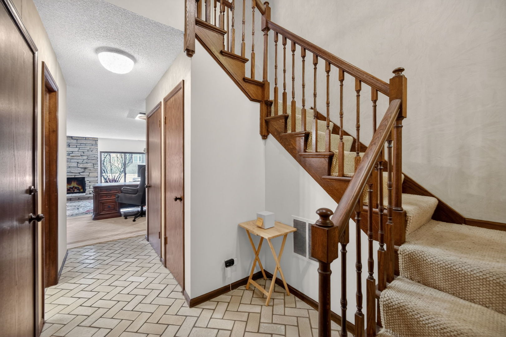 408 South Dee Road Park Ridge IL 60068
