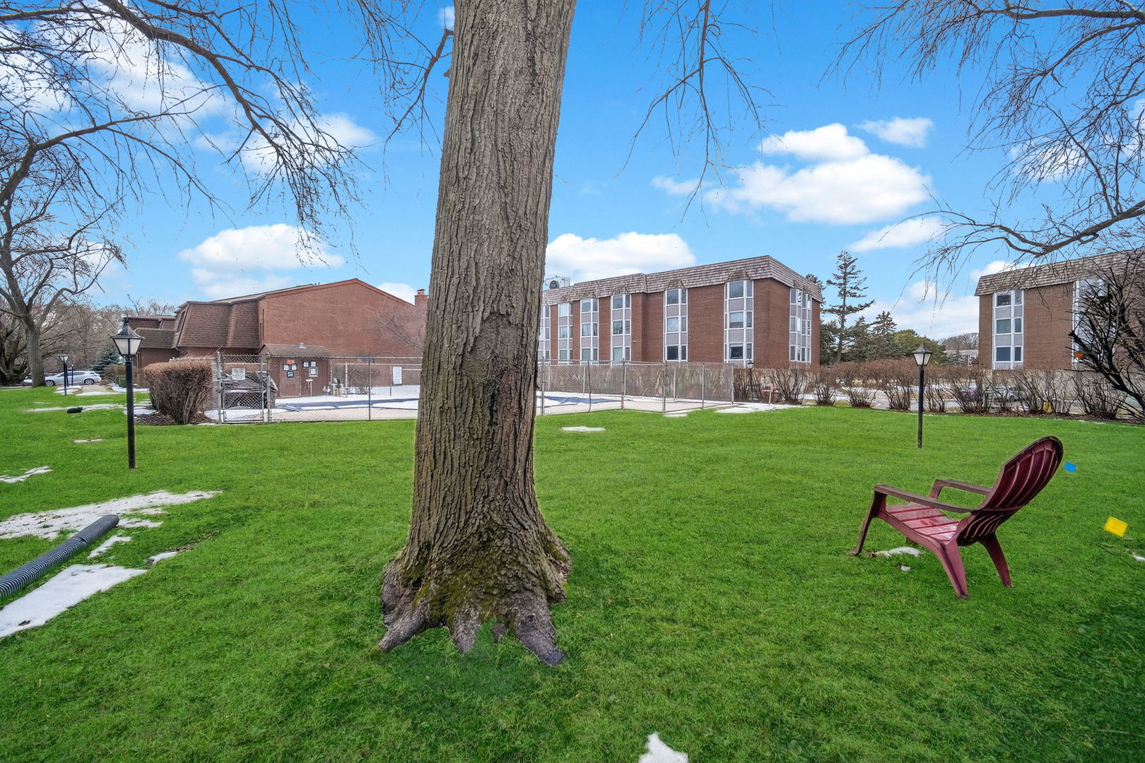 408 South Dee Road Park Ridge IL 60068