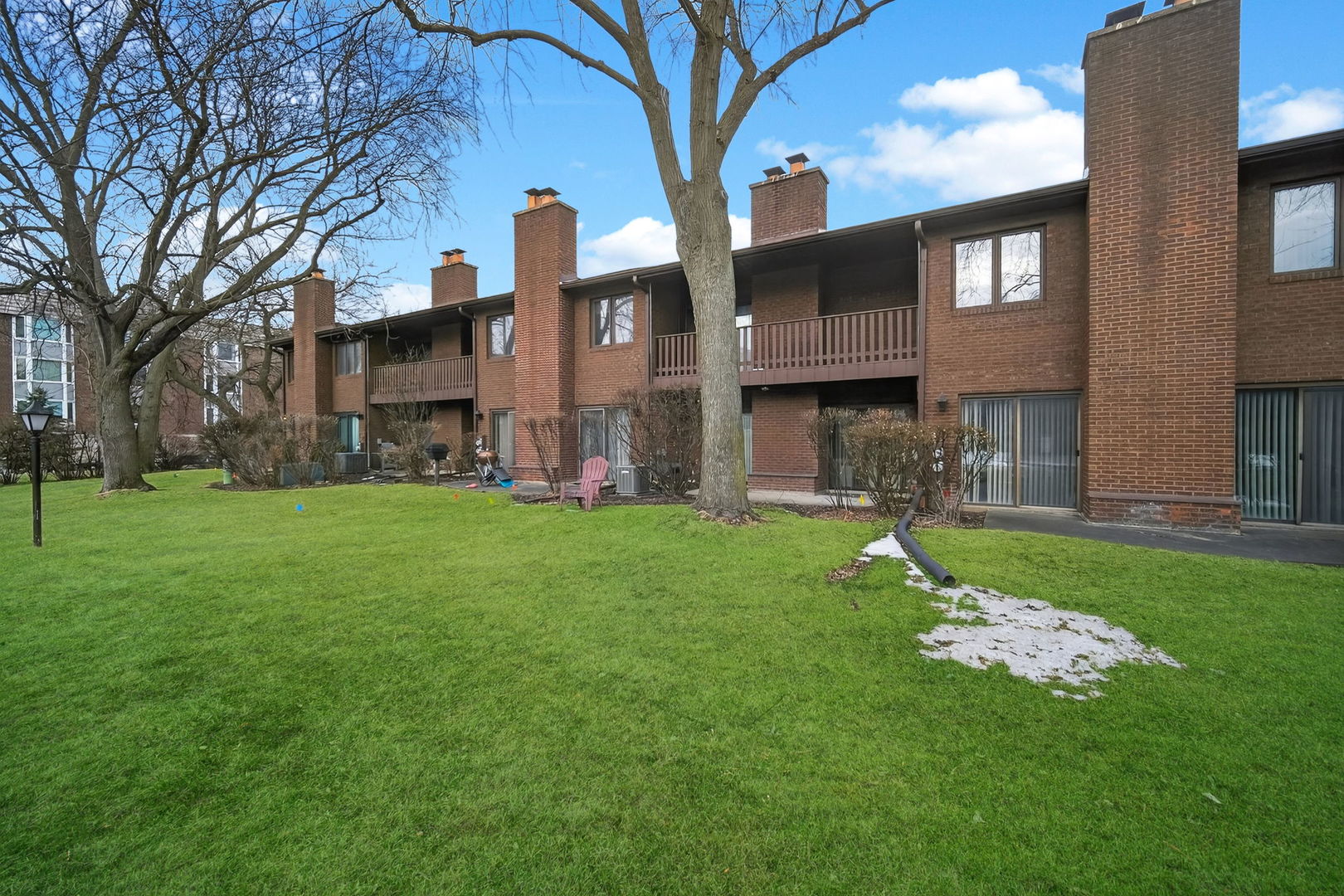 408 South Dee Road Park Ridge IL 60068