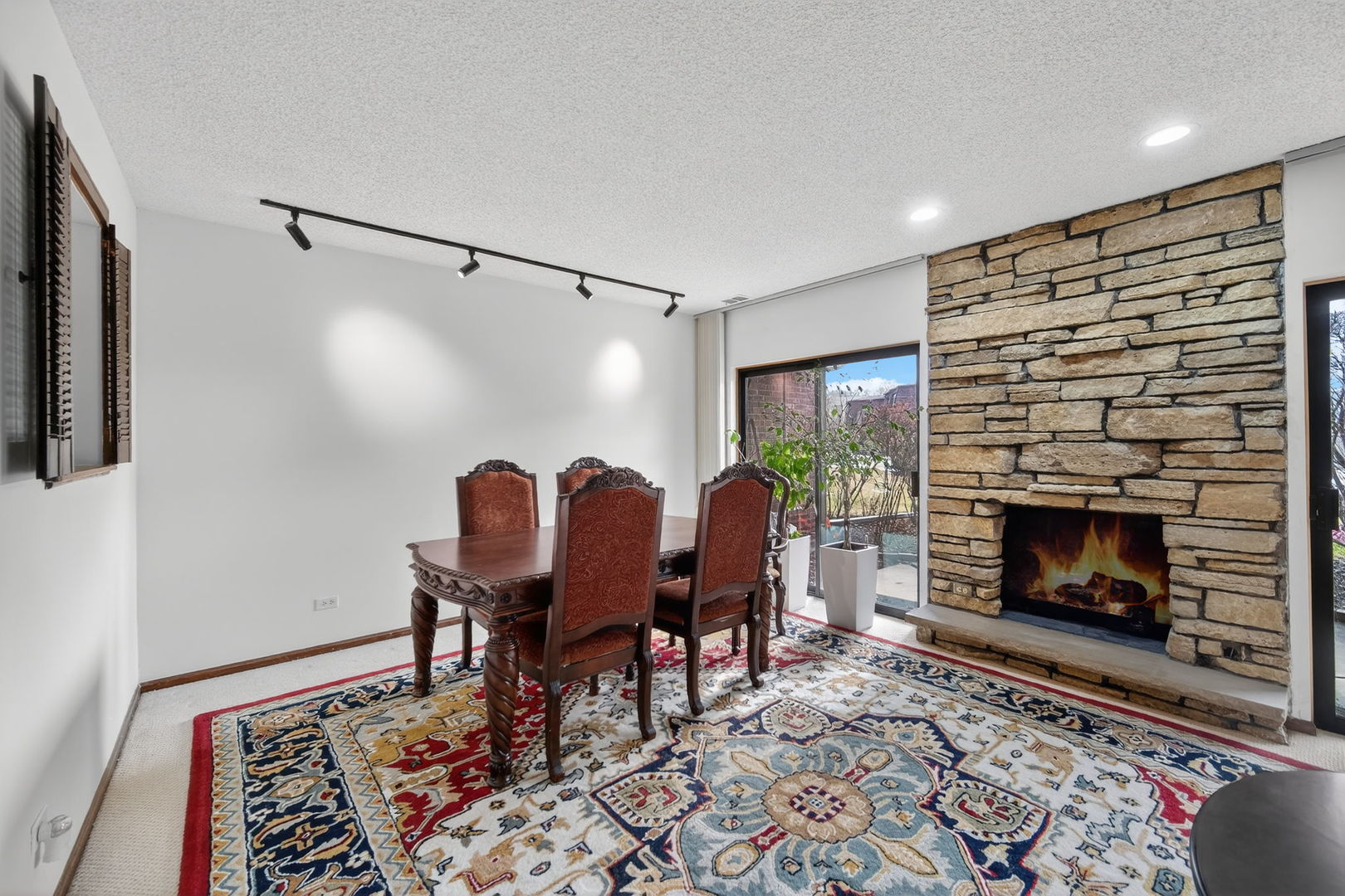 408 South Dee Road Park Ridge IL 60068