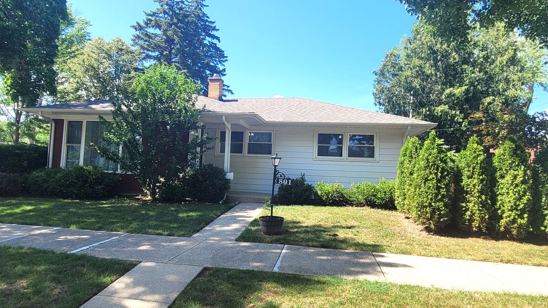 801 North Pine Avenue Arlington Heights IL 60004
