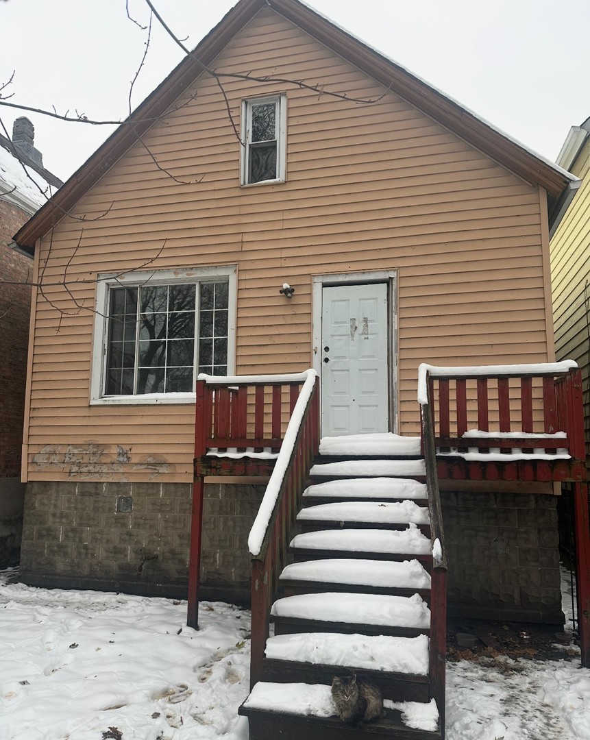 8118 South Muskegon Avenue Chicago IL 60617